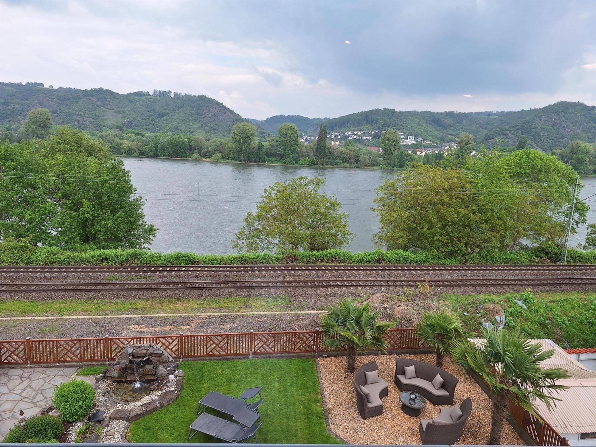 Ferienwohnung Rhens Am Rhein Ngoại thất bức ảnh